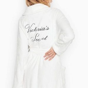 Victoria secrets plush white robe
